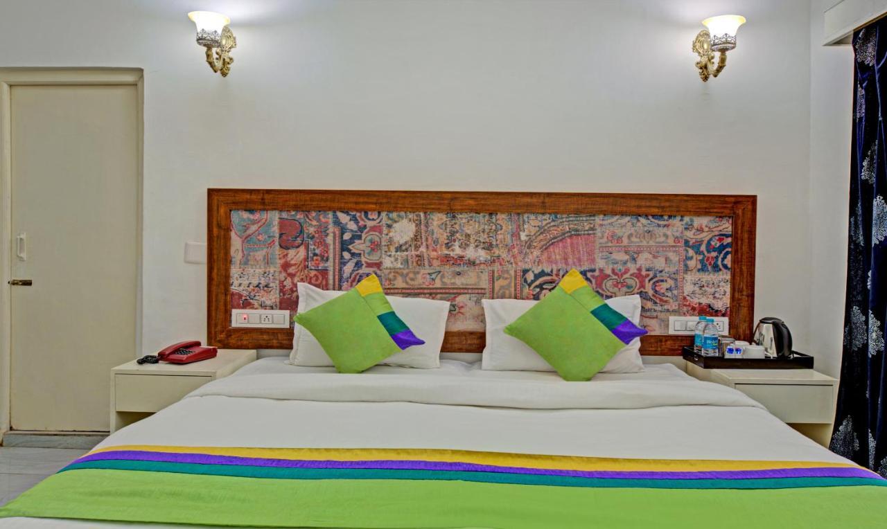 Hotel Meera Udaipur Esterno foto